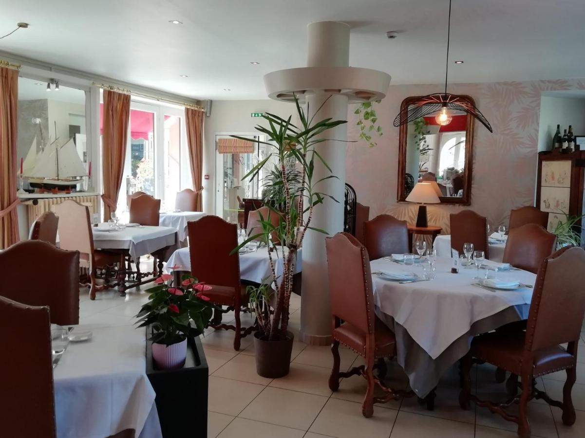 Hôtel de Bretagne Dol centre ville Dol-de-Bretagne Esterno foto